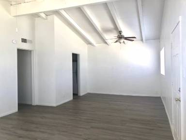 Main picture of 1808 Howard Ave