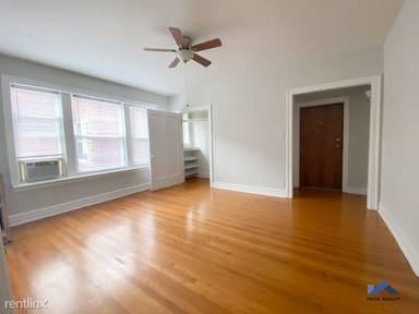 Main picture of 4400 N Ashland Ave