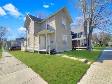Main picture of 937 Alpine Ave NW