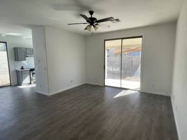 Main picture of 2123 N 30th St