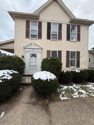 Main picture of 109 College Ave