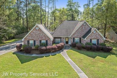 Main picture of 9 Oak Aly