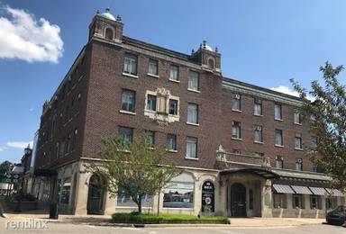 Main picture of 404 E Main St