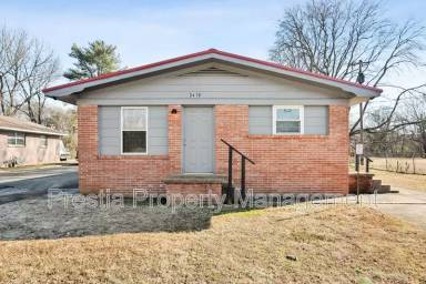 Main picture of 3410 Elizabeth St NW