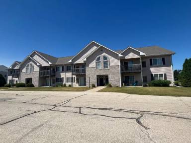 Main picture of W1081 Lewis Ln