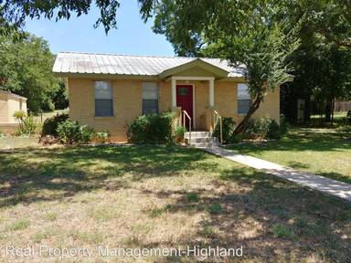 Main picture of 1013 N Water St