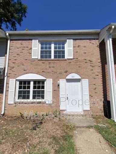 Main picture of 931 Bellows Ave