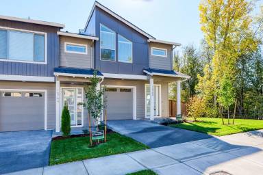 Main picture of 11831 SE Punch Bowl Falls Ave