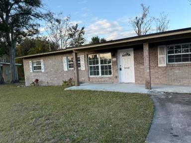 Main picture of 132 Marcia Dr