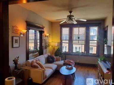 Main picture of 2107 W North Ave