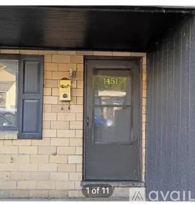 Main picture of 1451 6th Ave