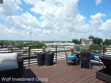 Main picture of 810 S Rock St