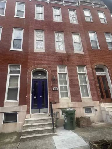 Main picture of 915 N Carrollton Ave