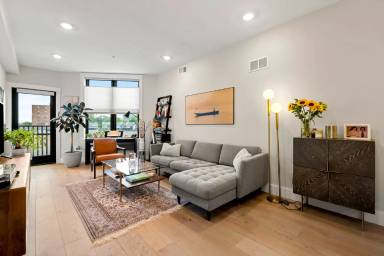 Main picture of 305 Webster Ave