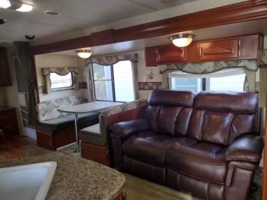 Main picture of 411 S Dick Price Rd