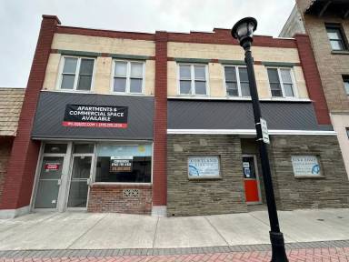 Main picture of 11 Clinton Ave