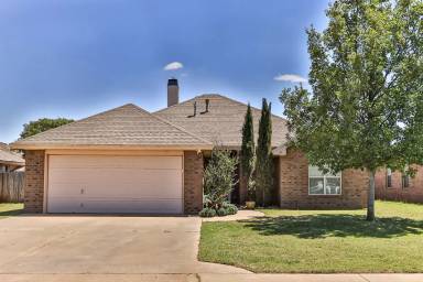 Main picture of 3101 103rd St