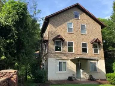 Main picture of 1012 Mathews Ave