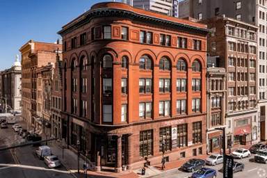 Main picture of 115 N Charles St