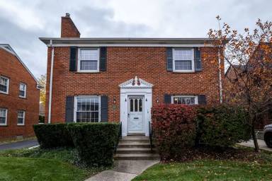 Main picture of 891 Henrietta St