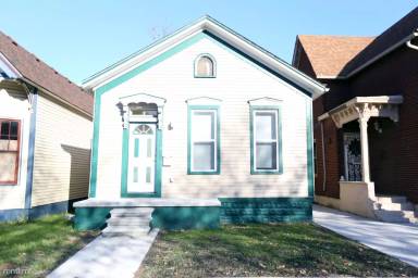 Main picture of 2226 Wabash St