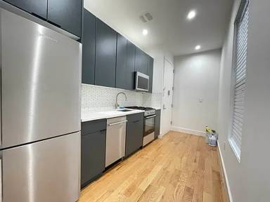 Main picture of 1707 Putnam Ave