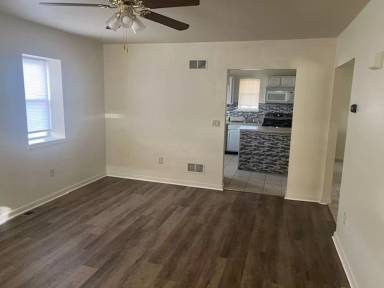 Main picture of 3816 Sherwood St