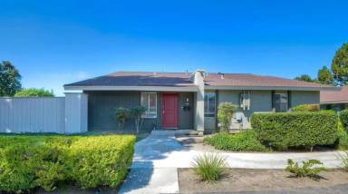 Main picture of 440 Parkside Dr