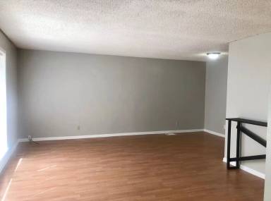 Main picture of 124 Woodland Cir