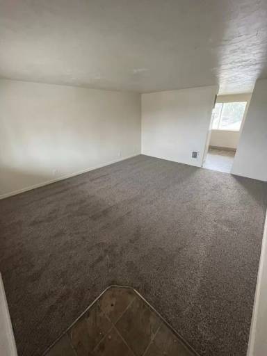 Main picture of 520 S 42nd St