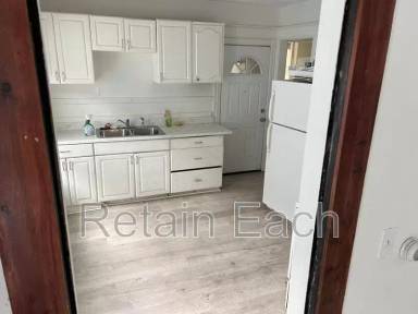 Main picture of 27 Weaver St