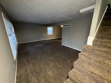 Main picture of 1004 NW Range St