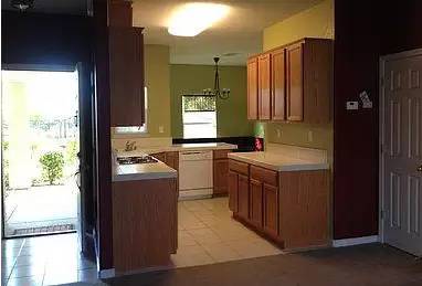 Main picture of 8705-07 A St