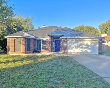 Main picture of 514 Moccasin Dr