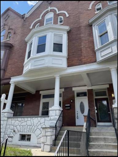 Main picture of 2256 Linden Ave