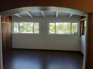 Main picture of 8336 Sanger Ave
