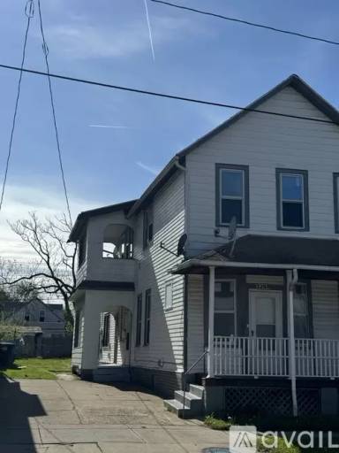Main picture of 3258 W 43rd St