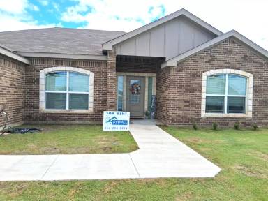 Main picture of 3010 Privet Dr