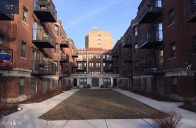 Main picture of 4629 S Drexel Blvd