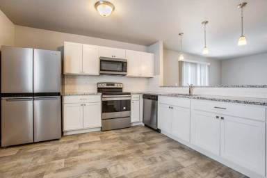 Main picture of 2401 Richardson Ct