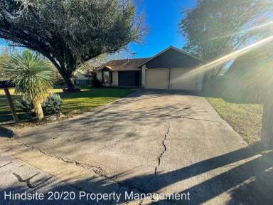 Main picture of 403 Yucca Dr