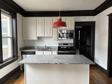 Main picture of 4048 Cleveland Ave