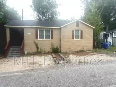 Main picture of 2239 Center St