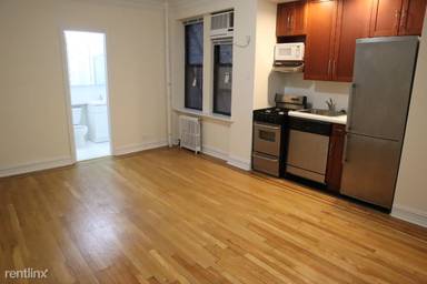 Main picture of 214 E 51st St