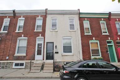 Main picture of 3881 Manor St