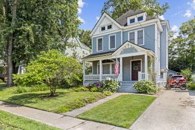 Main picture of 1937 Wayland Ave