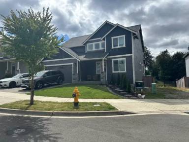 Main picture of 7645 Deschutes Heights Ct SE