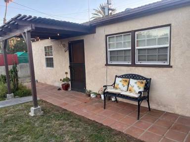 Main picture of 3424 Del Rey St