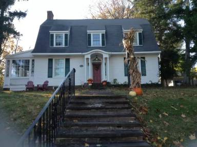 Main picture of 236 Robineau Rd