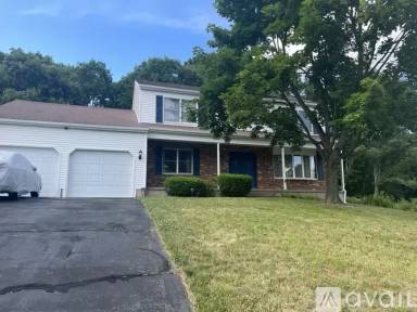 Main picture of 19 Hightower Rd
